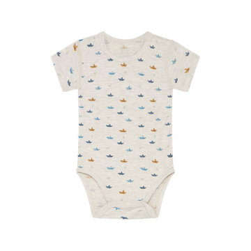 Body neonato a manica corta in bamboo, Barchette blu