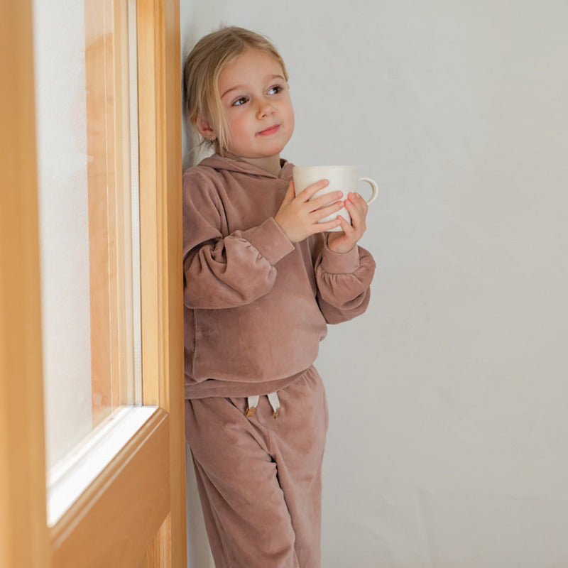 Completo bambina in velluto, color malva: felpa con cappuccio e pantalone