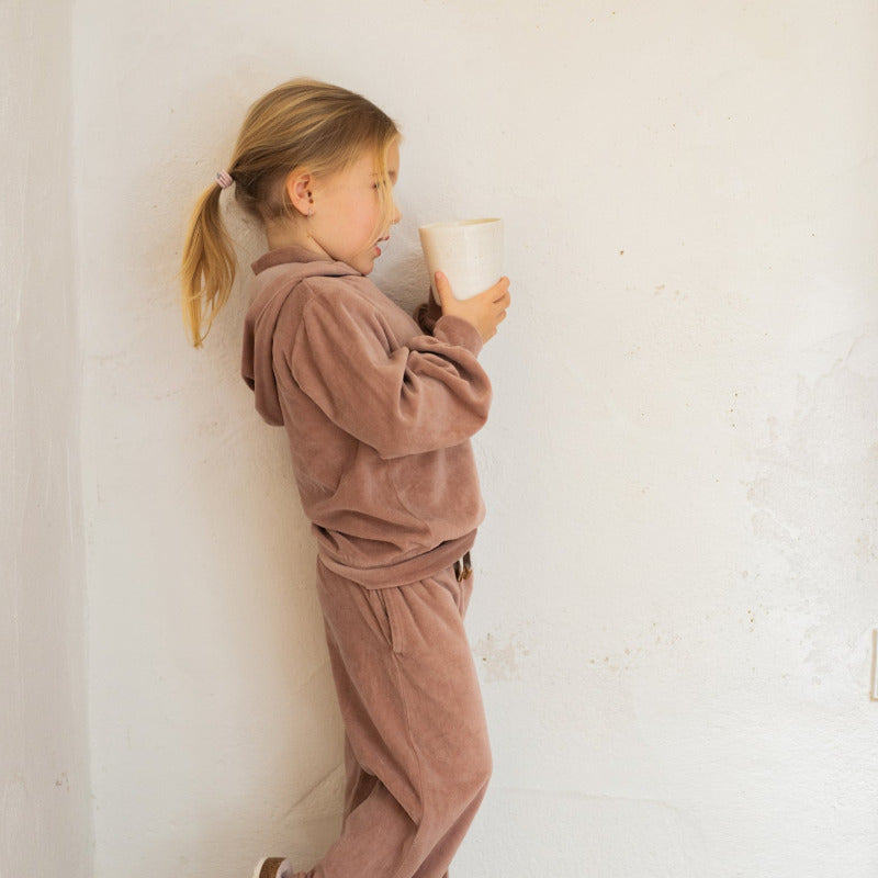 Completo bambina in velluto, color malva: felpa con cappuccio e pantalone