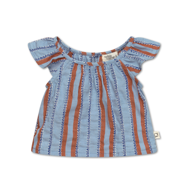 camicetta smanicata denim per bambina, firmata My Little Cozmo, con righe ricamate. Apertura posteriore tramite bottone ad altezza collo, giracollo e dettagli a volants 