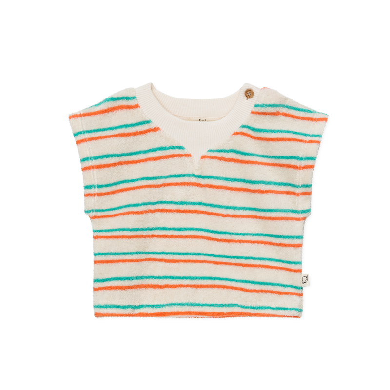  t-shirt in spugna di cotone per i tuoi neonati, firmato My Little Cozmo, con trama a righe verde-pesca. Scollo a costine, chiusra altezza spalle tramite bottone, senza maniche