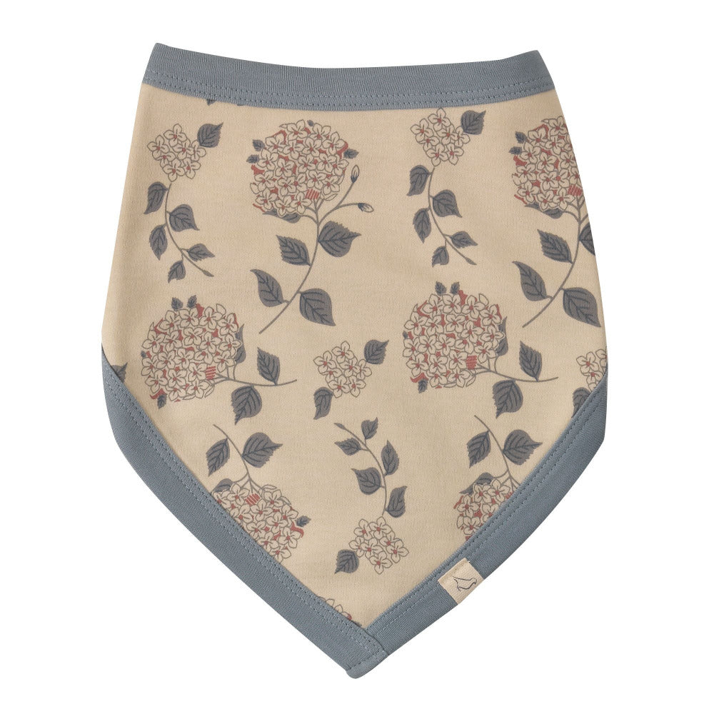 Il bavaglino bandana è un’opzione comoda e moderna, con la quale possiamo vestire i nostri bimbi e impedire che i loro indumenti si macchino. Inoltre questo è davvero pratico da essere indossato grazie alla chiusura su 2 posizioni tramite bottoncini a pressione. 