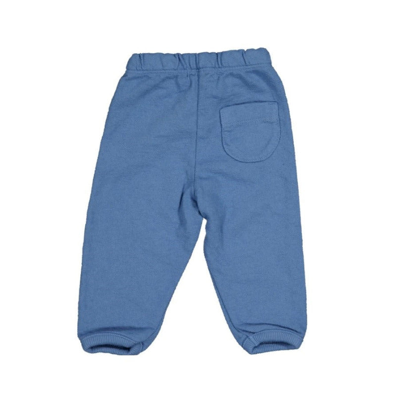 pantalone bambini in cotone biologico color blu, perfetto per la stagione primavera-estate. L'elastico e il laccio regolabile in vita lo rende comodo e pratico. Elastico sui polsini, taschina posteriore applicata.